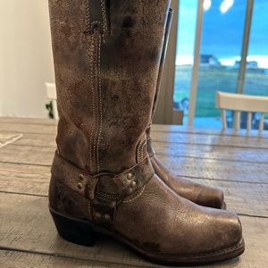 Frye harness distressed chocolate color boots